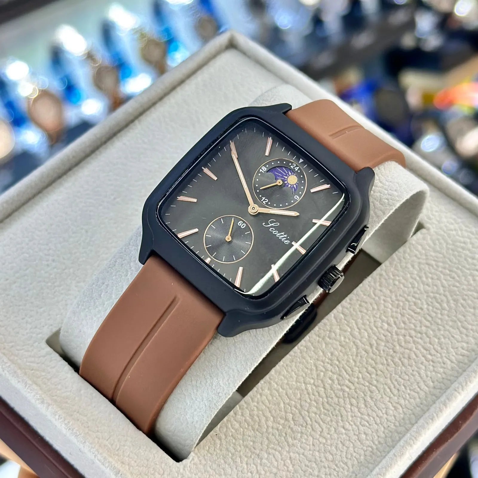 ✨ Reloj SCOTTIE® Fase Lunar